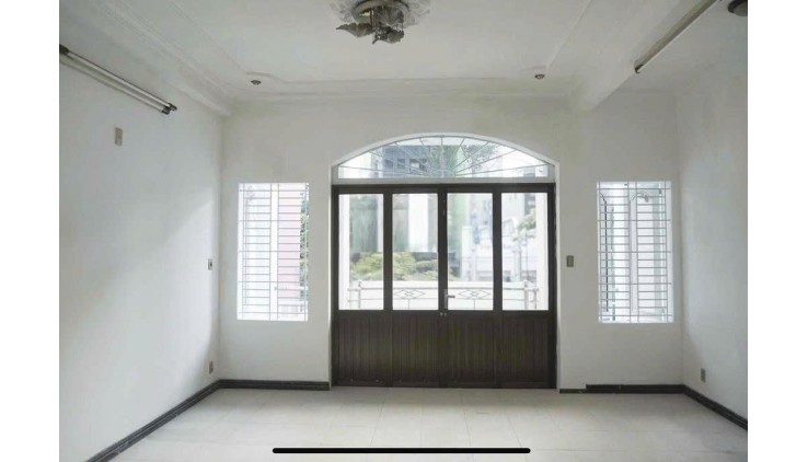 Nhà cho thuê MT Trần Quốc Hoàn, Tân Bình - 6PN, gần công viên Hoàng Văn Thụ