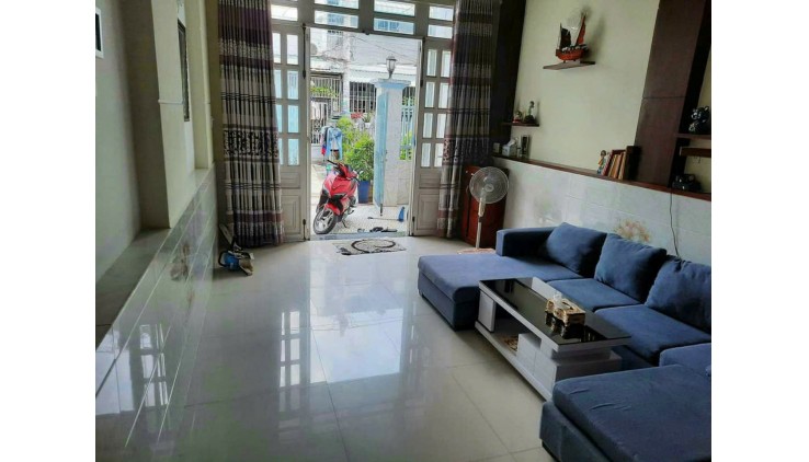 Bán Nhà  Chính Chủ Gần  Ngã Tư Phạm Hùng Và Nguyễn Văn Linh