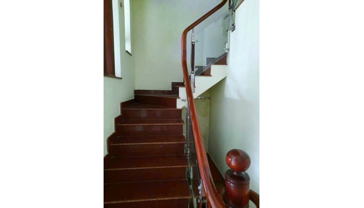 Bán Nhà  Chính Chủ Gần  Ngã Tư Phạm Hùng Và Nguyễn Văn Linh