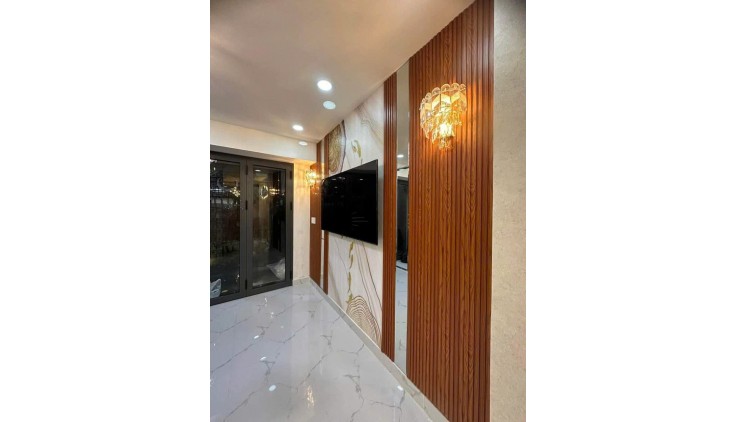 NHÀ ĐẸP MỚI TINH - NGAY COOP MART NHIÊU LỘC - LÊ VĂN SỸ, Q.3 - TẶNG NỘI THẤT - NHỈNH 5 TỶ