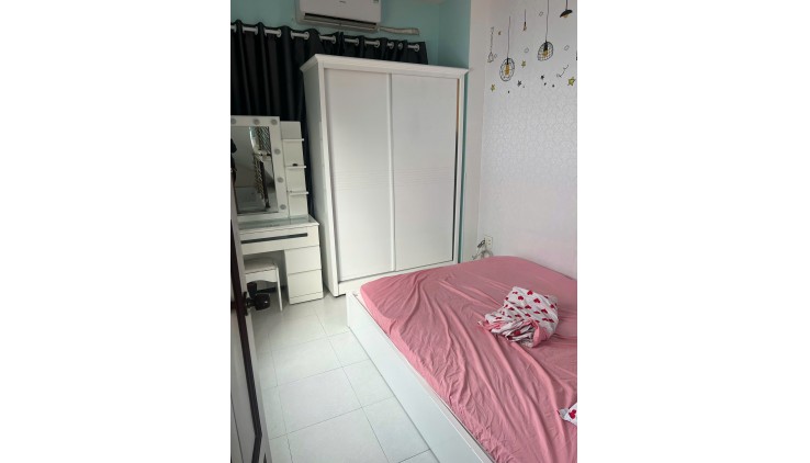 Chính Chủ Cần Bán NHÀ VỊ TRÍ ĐẸP - GIÁ TỐT Tại hẻm 571 CMT8, Phường 15, Quận 10 , HCM