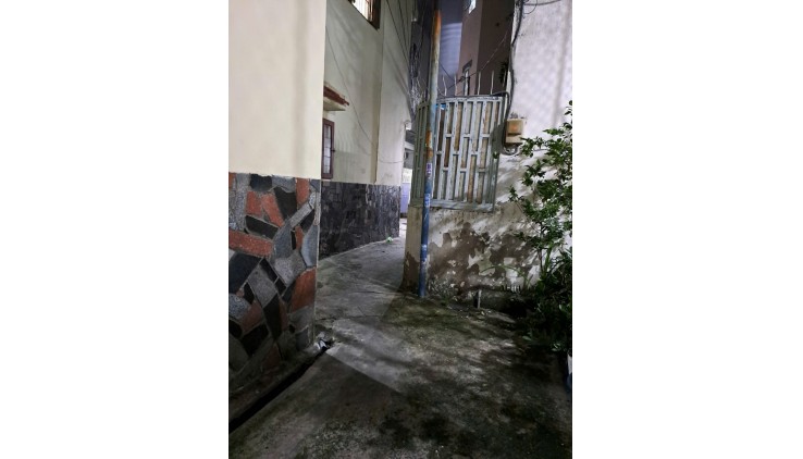 Nhà ở yên tĩnh, 1 sẹc, Trương Công Định, Phường 14 Tân Bình