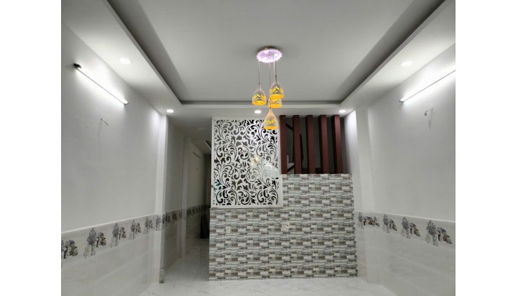Bán Gấp nhà Lê Văn Quới ngay ngã tư  xã hẻm nhựa xe hơi vào nhà 53m2 ,4 Tầng Nhỉnh 4 tỷ