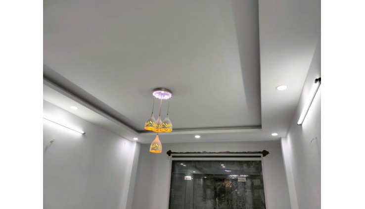 Bán Gấp nhà Lê Văn Quới ngay ngã tư  xã hẻm nhựa xe hơi vào nhà 53m2 ,4 Tầng Nhỉnh 4 tỷ