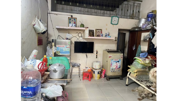 Bán gấp nhà Âu Cơ Tân Phú sát mặt tiền xe hơi đỗ cửa 82m2 ,2 Tầng Nhỉnh 5 tỷ