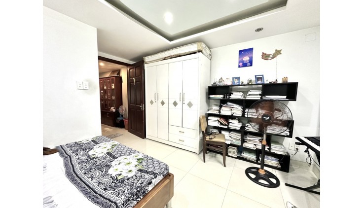 Bán nhà 1/ hẻm 8M Thoại Ngọc Hầu quận Tân Phú 4,1 x 16,3- 2T chỉ 6,3 tỷ tl