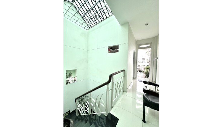 Bán nhà 1/ hẻm 8M Thoại Ngọc Hầu quận Tân Phú 4,1 x 16,3- 2T chỉ 6,3 tỷ tl