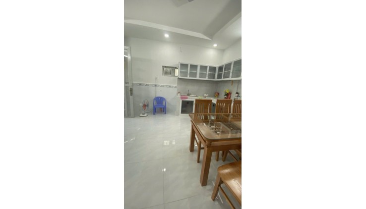 Bán nhà Bình thạnh, Hoàng hoa Thám,khu trung tâm, nhà 3 Tầng hẻm trước nhà 3.5m, chir3.8Tỷ