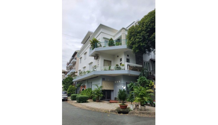 BÁN CHIA TÀI SẢN CHO CON. BIỆT THỰ SIÊU HIẾM BÌNH THỌ. 2 MẶT TRƯỚC SAU, NGANG 7M, 4 TẦNG, 150M2, GIÁ 30 TỶ.
