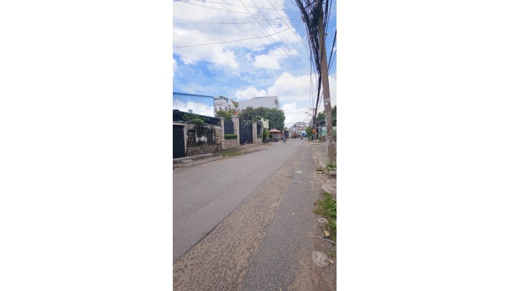 Ngộp bank, Đường số 8. 212m2, 2tầng, 12.9 tỷ. Linh Trung, Thủ Đức.