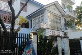 Biệt thự 12x12,5 , HXH , Hương Lộ 2 , phù hợp người lớn tuổi
