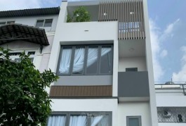 Bán nhà hẻm 45 Nguyễn Văn Đậu, DT 4 x 16m, 4 tấm BTCT giá 9.5 tỷ thương lượng