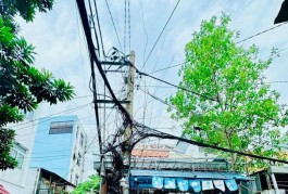 NGAY AEON - CHỢ SƠN KỲ - NHÀ LÔ GÓC NGANG 6,5 NỞ HẬU - 75M 2 TẦNG NHỈNH 5 TỶ