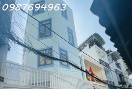 QUẬN 7, TÂN PHONG – CHUẨN NHÀ ĐẸP ỐP GỖ XIN SÒ 5M X 18M – KHU NHÀ GIÀU PHỐ CÁN BỘ