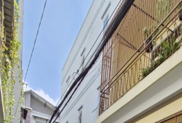 Bán nhà HXH đường Cách Mạng P.Tân Thành Q.Tân Phú 44m2 2T 2PN chỉ 4 tỉxx