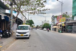 Siêu đẹp, Bán ngôi nhà mặt tiền Trần Thị Năm, phường Tân Chánh Hiệp diện tích rất lớn 572m2, 15*48m