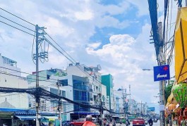 Nhà nguyên căn góc 2 mặt tiền đường CMT8, Phường 13, Quận 10. Vị trí đắc địa, kinh doanh sầm uất!