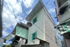 Mặt tiền góc Ngang 5 x 7.5 m đúc 4 tấm Q7 hơn 1 tỷ