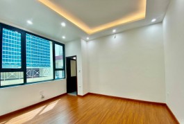 Nhà mặt tiền 97m2  Phạm Văn Đồng  Gò Vấp  20 tỷ giảm còn 16 tỷ.