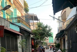 Hàng Thơm nhà Lê Văn Quới gần chợ hẻm 6m thông sát mặt tiền 48m2 ,2 Tầng 4 tỷ