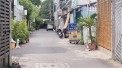 NGAY CV LÀNG HOA, HẺM XE HƠI THÔNG TẶNG NỘI THẤT GỖ CĂM SE - ĐỎ, CHỈ NHỈNH 8 TỶ.