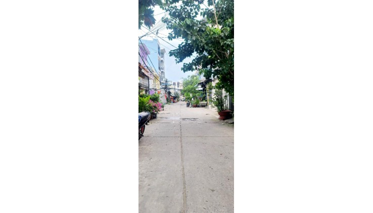 Bán Nhà Mặt Tiền Bình Tiên, Phường 4, Quận 6. DT 48m2 x 4 tầng (3 x 16).
Giá 6.65 tỷ TL.