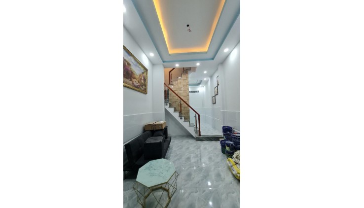 Bán Nhà Mặt Tiền Bình Tiên, Phường 4, Quận 6. DT 48m2 x 4 tầng (3 x 16).
Giá 6.65 tỷ TL.