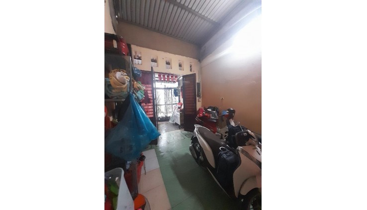 Bán Nhà Phùng Tá Chu, Phường An Lạc A, Bình Tân.DT 66m2 x 1 tầng (3.3 x 20). Giá 5.3 tỷ TL