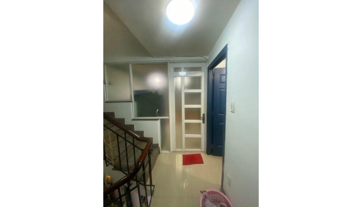 Bán Nhà Nguyễn Quý Yêm, P.An Lạc, Bình Tân. DT 50.2m2 x 4 Tầng (5 x 10).
Giá 5.45 tỷ TL.