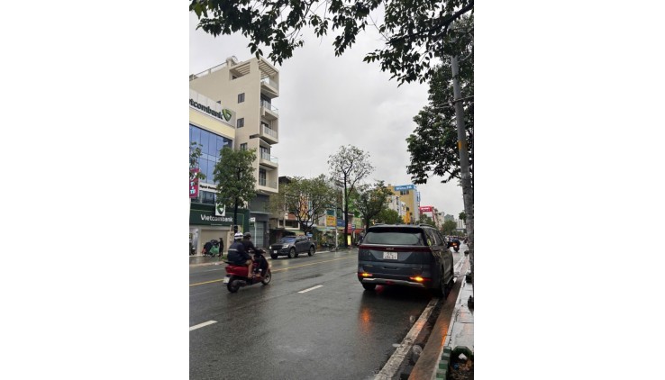Bán Nhà Hậu Giang, Phường 6, Quận 6. DT 40m2 x 2 tầng (4.5 x 9). Giá 4.15 Tỷ TL.