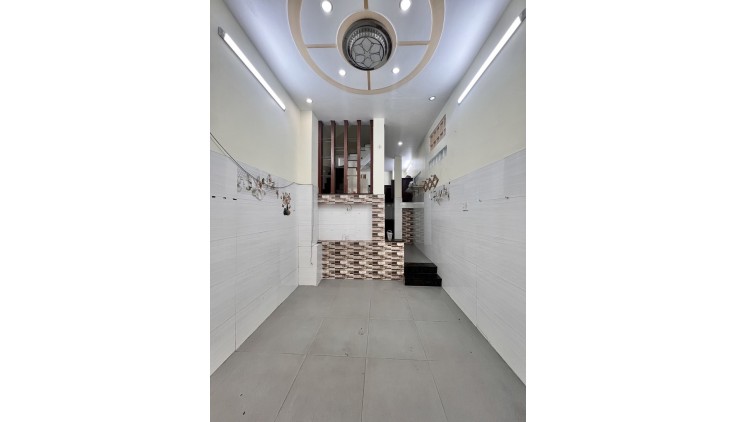 Bán Nhà Tân Hoà Đông, Phường 14, Quận 6. DT 33m2 x 3 tầng (3 x 11). Giá 3.9 tỷ TL.