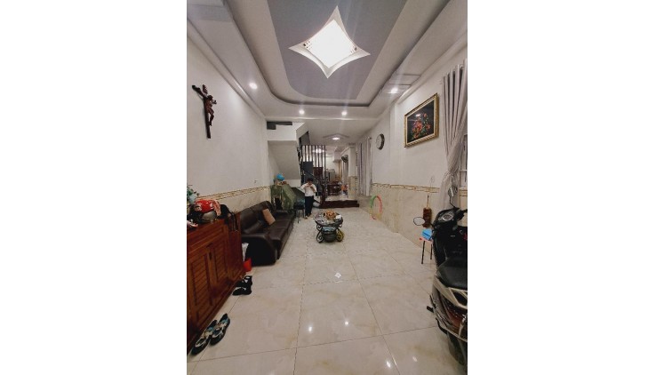 Bán Nhà An Dương Vương, Phường 16, Quận 8.DT 70m2 x 4 tầng (4 x 17).Giá 6,6 Tỷ TL.