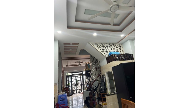 Bán Nhà Đường Tỉnh Lộ 10, Bình Trị Đông B, Quận Bình Tân. DT 57m2 x 3 tầng (4 x 15). Giá 5.15 tỷ TL.