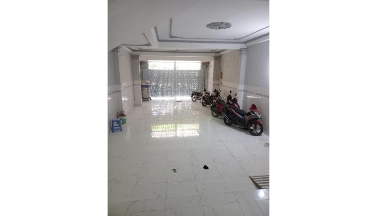Bán Nhà Mặt Tiền Đường Số 7 (nối dài) khu nhà ở Bắc Lương Bèo, Tân Tạo A, Bình Tân. DT 120m2 x 5 tầng (6 x 20).
Giá 12.4 tỷ TL.