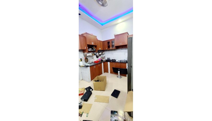 Bán Nhà Nguyễn Quý Yêm, P.An Lạc, Quận Bình Tân. DT 50m2 x 2 tầng (4 x 13). Giá 4.25 Tỷ TL.