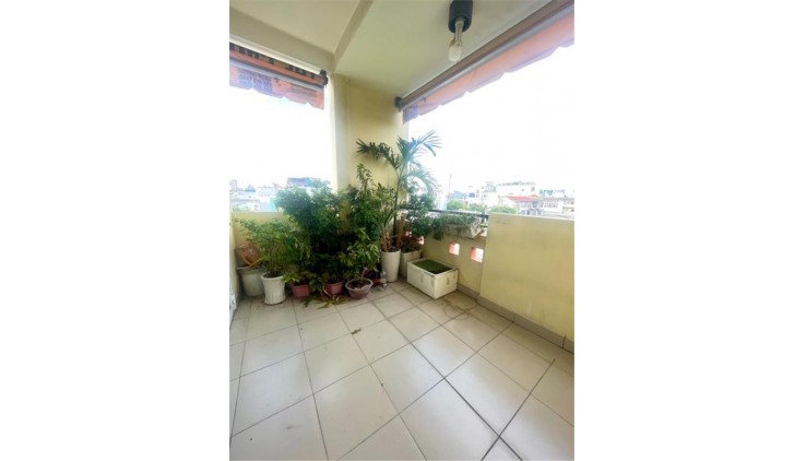 Bán Nhà  Hồng Bàng,Phường 12 Quận 6. DT 45m2 x 5 tầng (4 x 11). NỞ HẬU. GIÁ 8.45 tỷ TL.