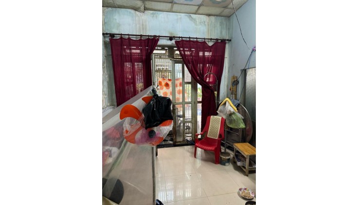 Bán Nhà Phú Thọ, Phường 1, Quận 11.  DT 22m2 x 2 tầng (3.5 x 9). Giá 3.25  tỷ TL.
