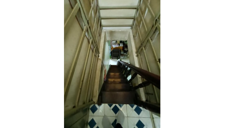 Bán Nhà Cao Văn Lầu, Phường 2, Quận 6. DT 32m2 x 2 tầng (4 x 8).
Giá 4.25 tỷ TL.