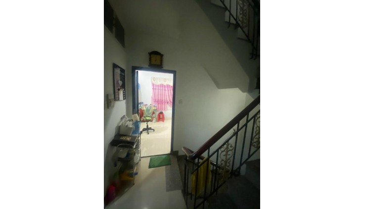 Bán Nhà Nguyễn Quý Yêm, P.An Lạc, Bình Tân. DT 50.2m2 x 4 Tầng (5 x 10).
Giá 5.45 tỷ TL.