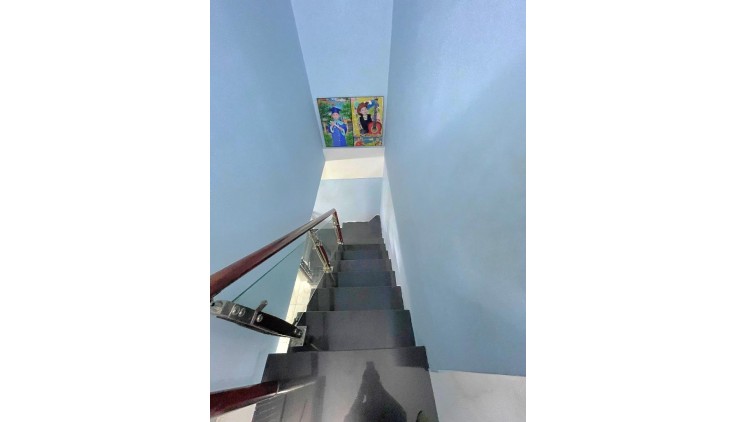Bán Nhà Lê Công Phép, Phường An Lạc, Quận Bình Tân. DT 70m2 x 2 tầng (3.6 x 20). Nở hậu.
Giá 6 tỷ TL.