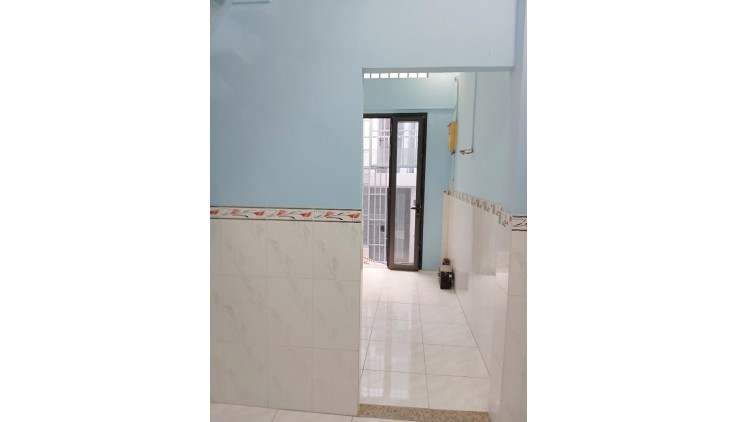 Bán Nhà Hồng Bàng, Phường 12, Quận 6. DT 30m2 x 2 tầng (3.3 x 9). Giá 3.75 tỷ TL.