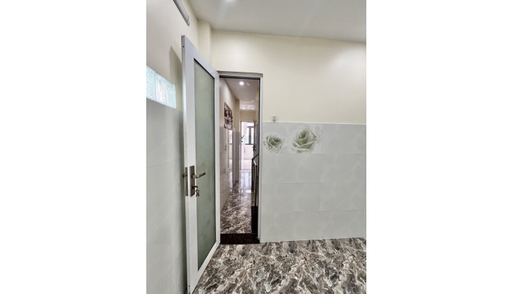 Bán Nhà Tân Hoà Đông, Phường 14, Quận 6. DT 33m2 x 3 tầng (3 x 11). Giá 3.9 tỷ TL.