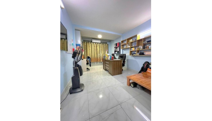 Bán Nhà Lê Công Phép, Phường An Lạc, Quận Bình Tân. DT 70m2 x 2 tầng (3.6 x 20). Nở hậu.
Giá 6 tỷ TL.