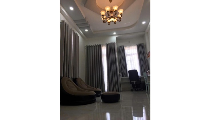 Bán Nhà An Dương Vương, Phường 16, Quận 8.DT 70m2 x 4 tầng (4 x 17).Giá 6,6 Tỷ TL.