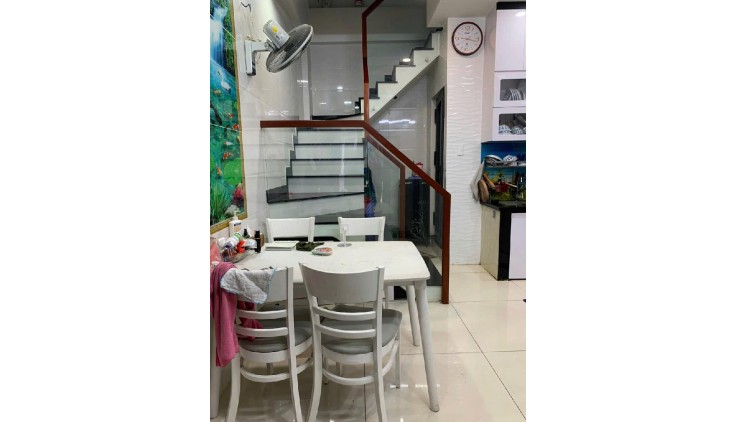 Bán Nhà Đường Tên Lửa (số 29). Bình Trị Đông B. Quận Bình Tân . DT 31m2 x 3 tầng (3.6 x 9). Giá 6.85 tỷ TL.