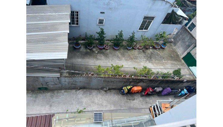 Bán Nhà Đường Tỉnh Lộ 10, Bình Trị Đông B, Quận Bình Tân. DT 57m2 x 3 tầng (4 x 15). Giá 5.15 tỷ TL.