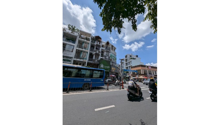 CHỦ KẸT  TIỀN CẦN RA GẤP, NHÀ HIẾM, ĐẸP MẶT TIỀN DƯƠNG BÁ TRẠC. P1.Q8 CHỈ 14,x TỎI