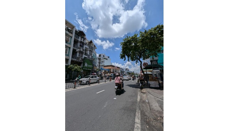 CHỦ KẸT  TIỀN CẦN RA GẤP, NHÀ HIẾM, ĐẸP MẶT TIỀN DƯƠNG BÁ TRẠC. P1.Q8 CHỈ 14,x TỎI
