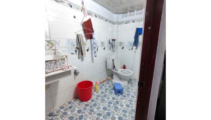 CẦN BÁN GẤP NHÀ MỚI - C4 -  90M2 - NGANG 4M NỞ HẬU 5.3M - DÀI 22M.  TÂN THỚI NHÌ - HÓC MÔN.  CHỈ : 1,9 TỶ.