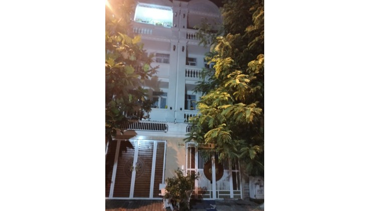 CHO THUÊ PHÒNG MỚI+GÁC LỬNG GIÁ RẺ NGAY TRƯỜNG ĐH VĂN LANG, PHƯỜNG 13